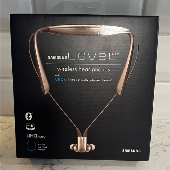 Samsung Level UPRO wireless headphones NEW - Picture 1 of 3